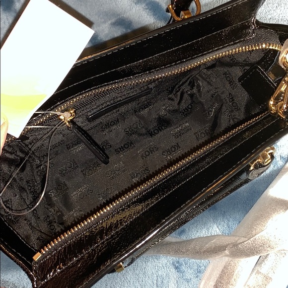 Michael Kors Vivianne Messenger black crossbody - Picture 3 of 8